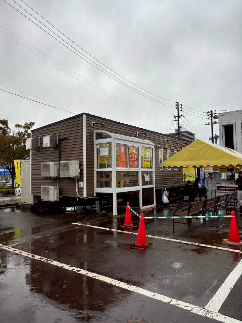 新潟県長岡市のトレーラーハウスを飲食店に活用した事例